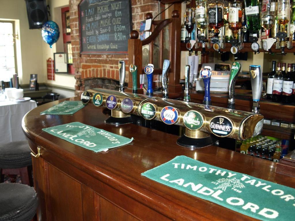 Jolly Brewers Free House Inn Bishop's Strotford Exterior foto